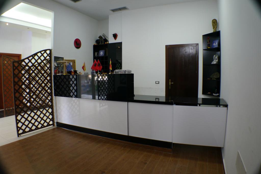 Espana Aparthotel Škalngur Екстериор снимка
