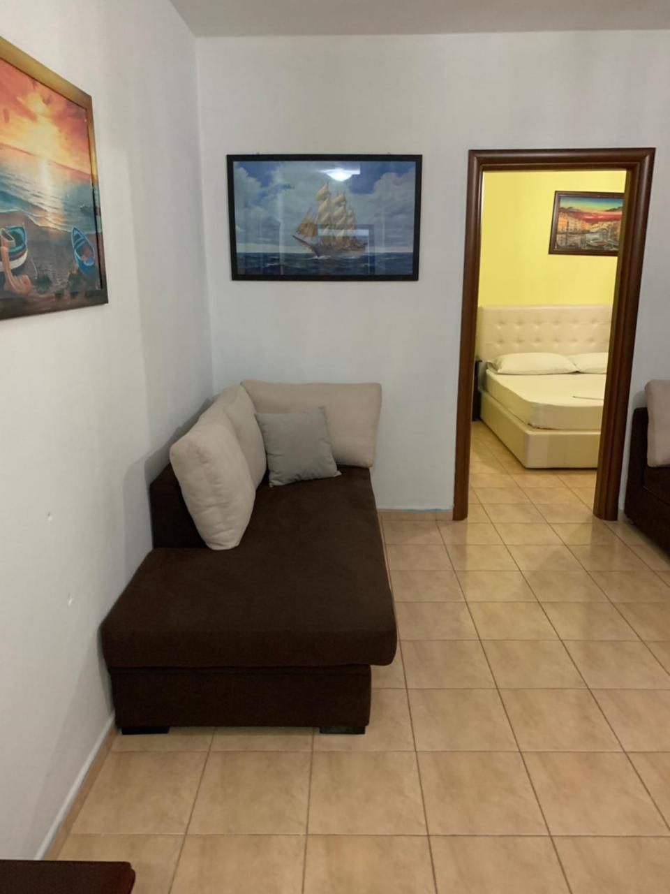 Espana Aparthotel Škalngur Екстериор снимка